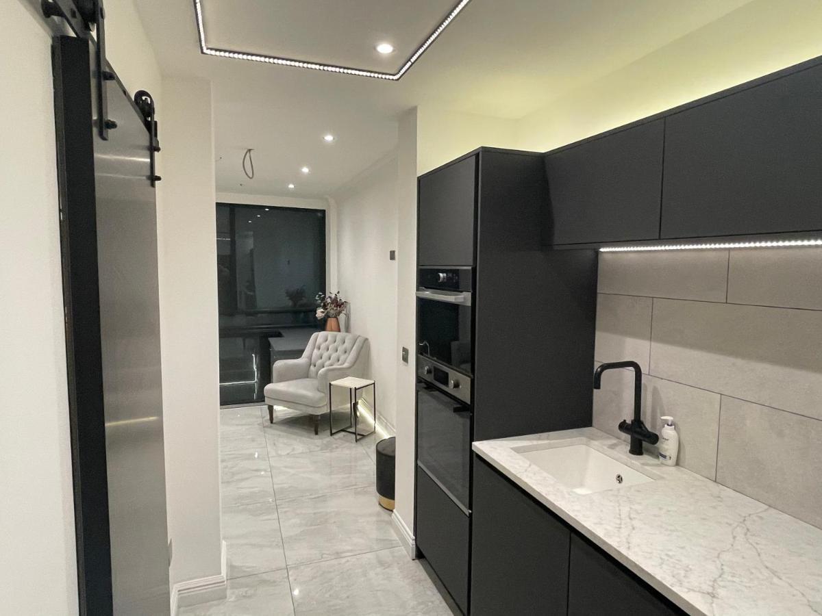 Luxury Apartment Edinburgh Centre With Steam Room Εξωτερικό φωτογραφία