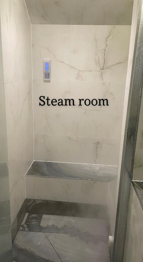 Luxury Apartment Edinburgh Centre With Steam Room Εξωτερικό φωτογραφία